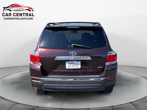 2013 Toyota Highlander SE