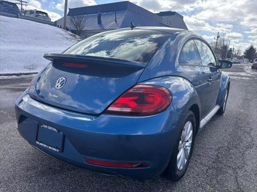 2018 Volkswagen Beetle 2.0T Coast