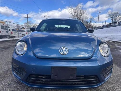 2018 Volkswagen Beetle 2.0T Coast