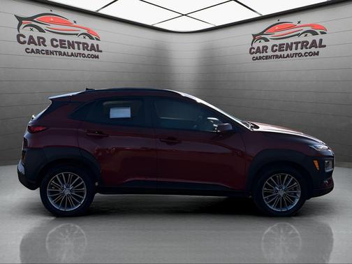 2021 Hyundai KONA SEL