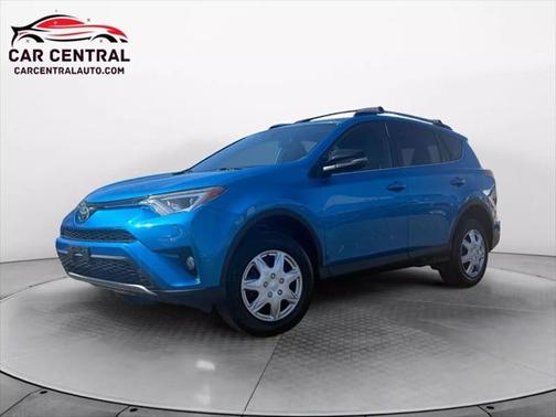 2017 Toyota RAV4 SE