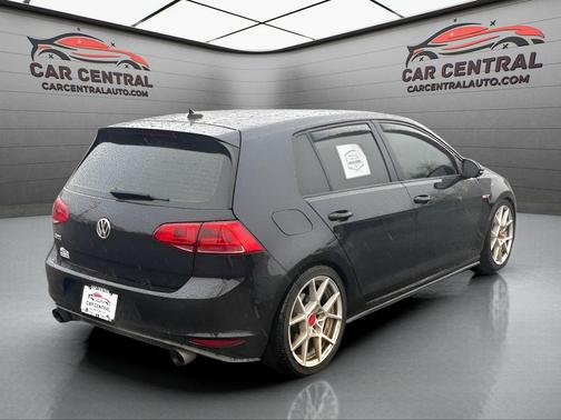2016 Volkswagen Golf GTI 2.0T S 4-Door