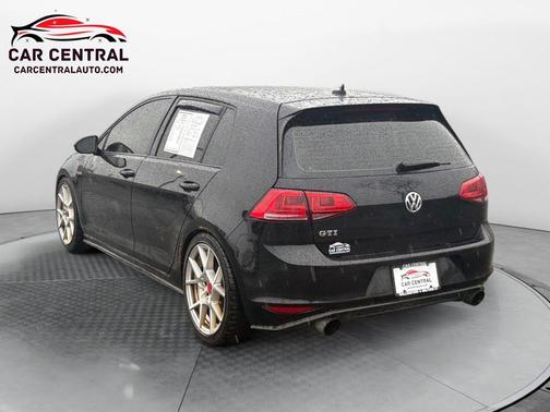 2016 Volkswagen Golf GTI 2.0T S 4-Door