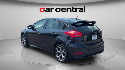 Shadow Black 2018 Ford Focus ST