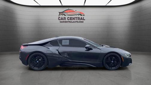 Gray Metallic 2016 BMW i8 Base