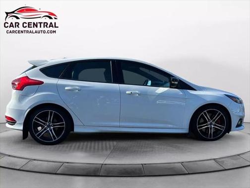 2016 Ford Focus ST