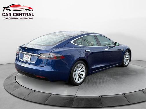2016 Tesla Model S 75D