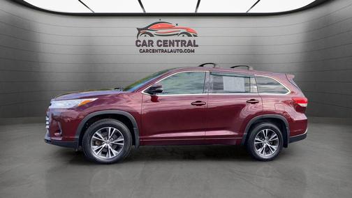 Ooh La La Rouge Mica 2018 Toyota Highlander LE Plus