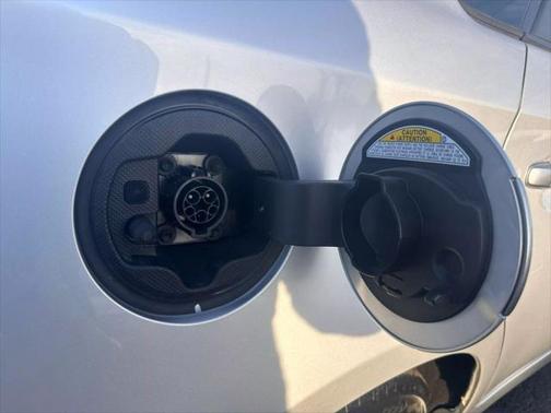 2012 Toyota Prius Plug-in Advanced