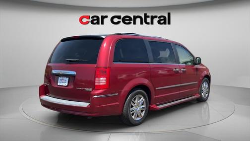 Deep Cherry Red Crystal Pearlcoat 2010 Chrysler Town & Country Limited
