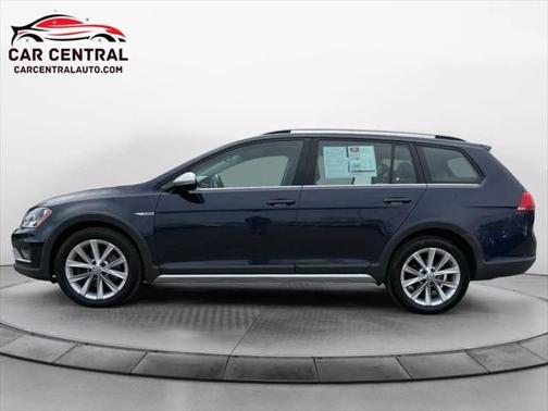 2017 Volkswagen Golf Alltrack TSI S
