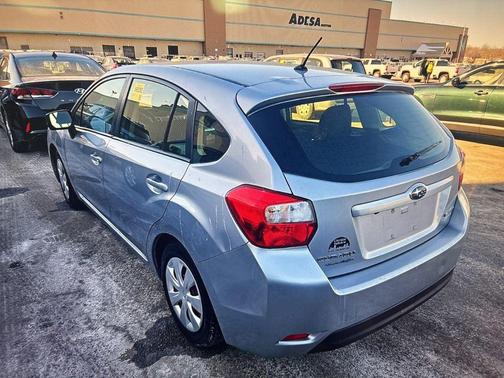 2016 Subaru Impreza 2.0i