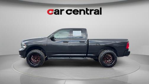 Brilliant Black Crystal Pearlcoat 2016 RAM 1500 Tradesman/Express