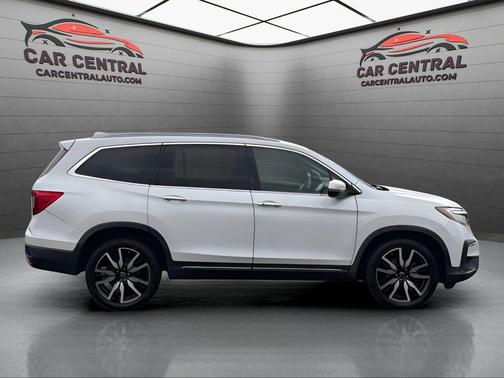 2020 Honda Pilot Touring 8-Passenger