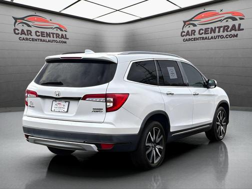 2020 Honda Pilot Touring 8-Passenger