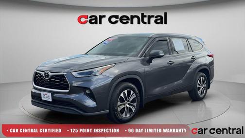 Magnetic Gray Metallic 2021 Toyota Highlander XLE