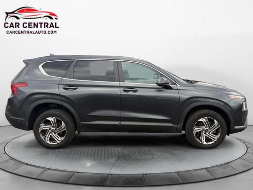 2021 Hyundai SANTA FE SE
