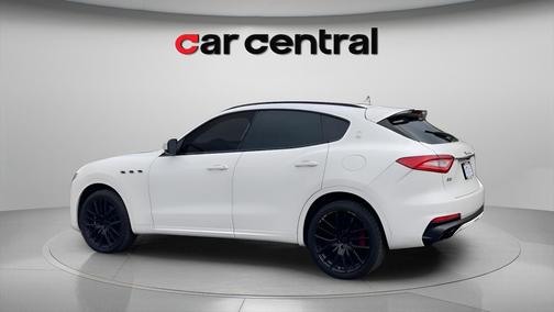 Bianco 2019 Maserati Levante GTS