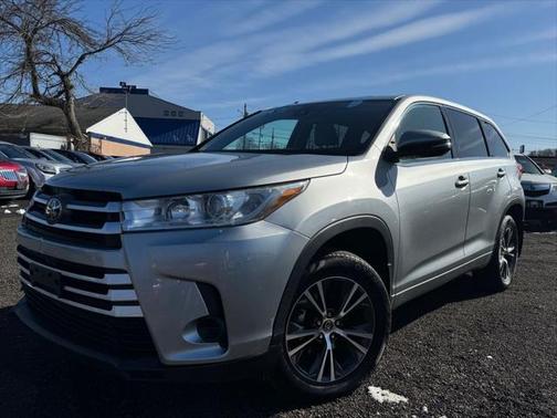 2017 Toyota Highlander LE