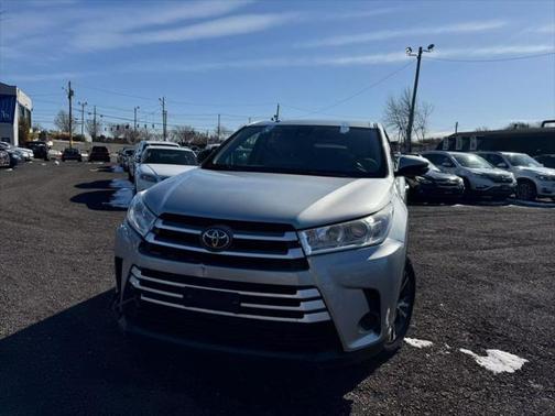 2017 Toyota Highlander LE