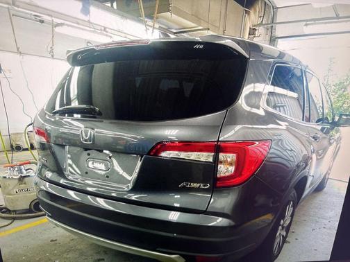 Modern Steel Metallic 2020 Honda Pilot AWD EX-L