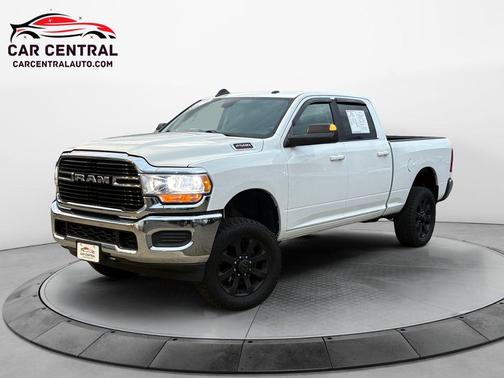 2020 RAM 2500 Big Horn Crew Cab 4X4 6'4' Box