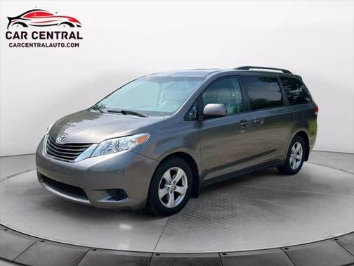 2012 Toyota Sienna LE