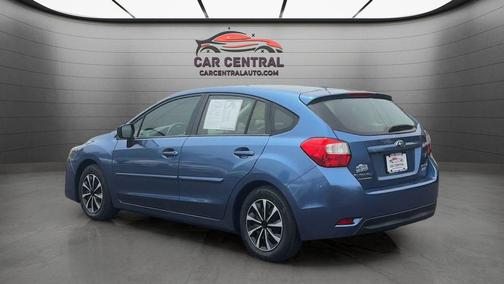Quartz Blue Pearl 2016 Subaru Impreza 2.0i