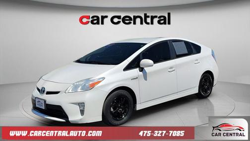 Blizzard Pearl 2013 Toyota Prius Three