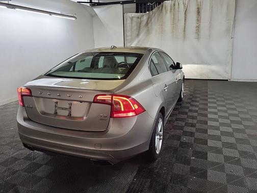 2015 Volvo S60 T5 Platinum