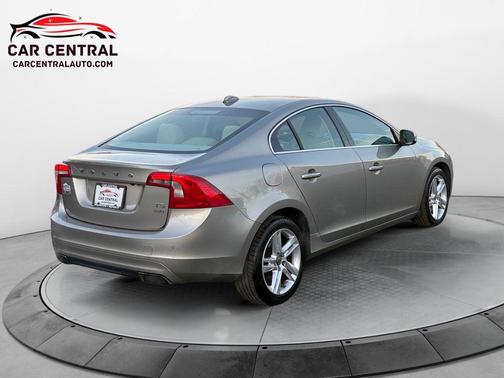 2015 Volvo S60 T5 Platinum