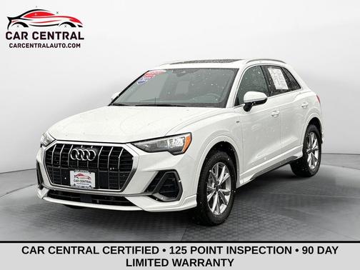 2022 Audi Q3 45 S line Premium