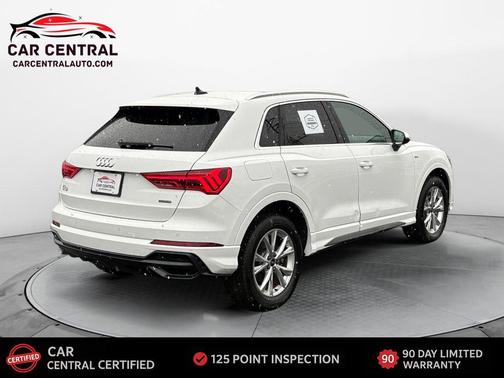 2022 Audi Q3 45 S line Premium