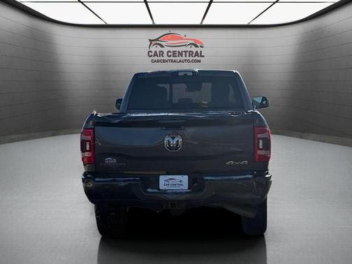 2021 RAM 2500 Big Horn Crew Cab 4x4 6'4' Box