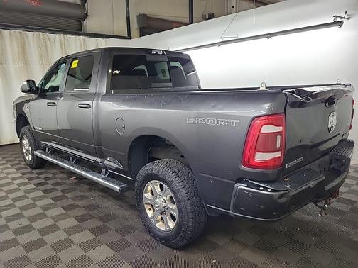 2021 RAM 2500 Big Horn Crew Cab 4x4 6'4' Box