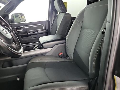 2021 RAM 2500 Big Horn Crew Cab 4x4 6'4' Box