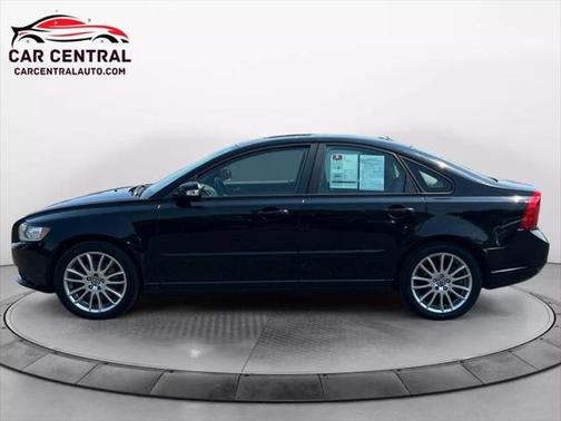 2010 Volvo S40 2.4i