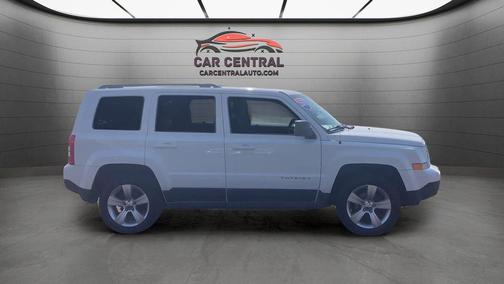 Bright White Clearcoat 2011 Jeep Patriot Sport