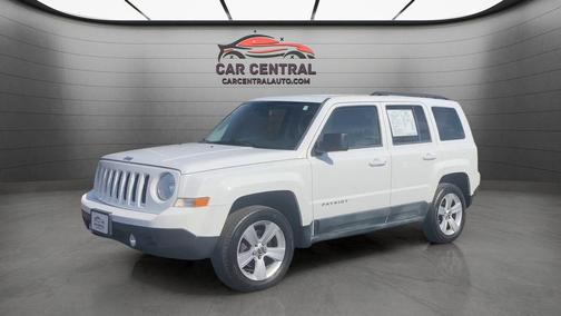 Bright White Clearcoat 2011 Jeep Patriot Sport