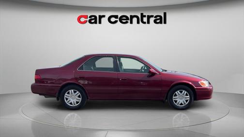 Vintage Red Pearl 2001 Toyota Camry LE