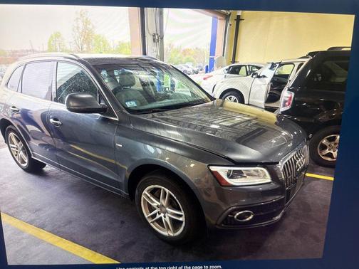 Daytona Gray Pearl 2015 Audi Q5 3.0T Premium Plus