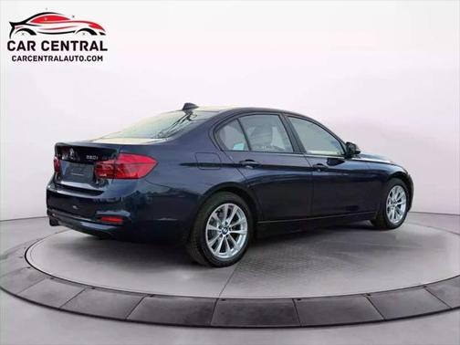 2017 BMW 320 i