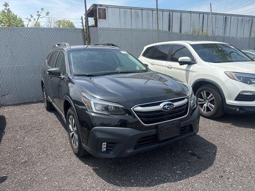 Crystal Black Silica 2021 Subaru Outback Premium