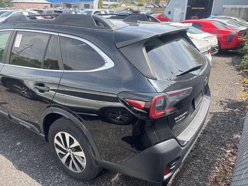 Crystal Black Silica 2021 Subaru Outback Premium