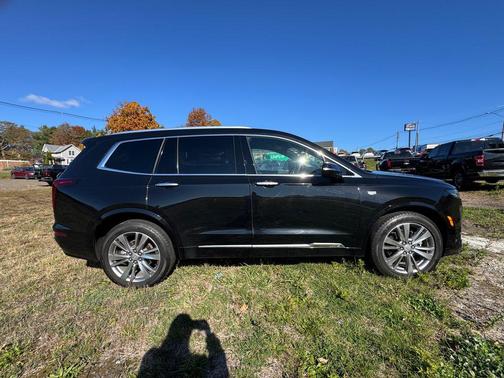 2023 Cadillac XT6 Premium Luxury AWD