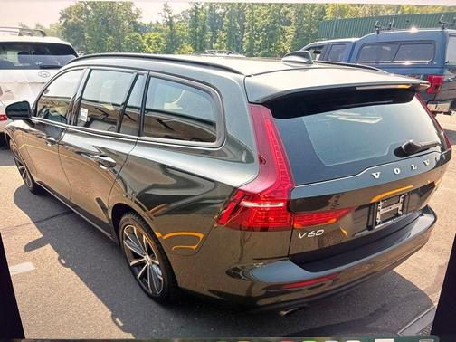 Gray 2021 Volvo V60 T5 Momentum