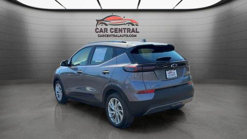 Gray Ghost Metallic 2023 Chevrolet Bolt EUV FWD LT