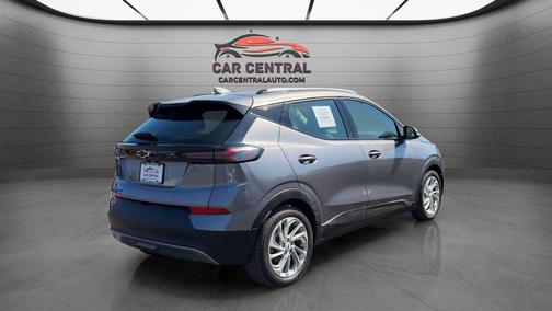 Gray Ghost Metallic 2023 Chevrolet Bolt EUV FWD LT