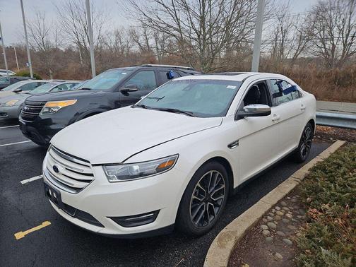 2019 Ford Taurus Limited