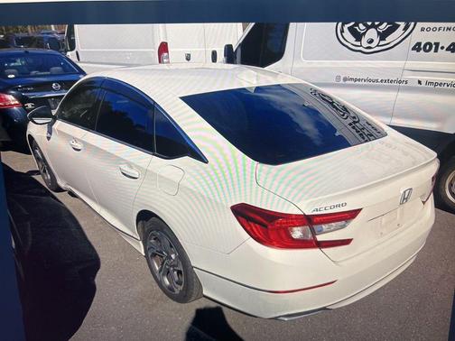 Platinum White Pearl 2018 Honda Accord EX